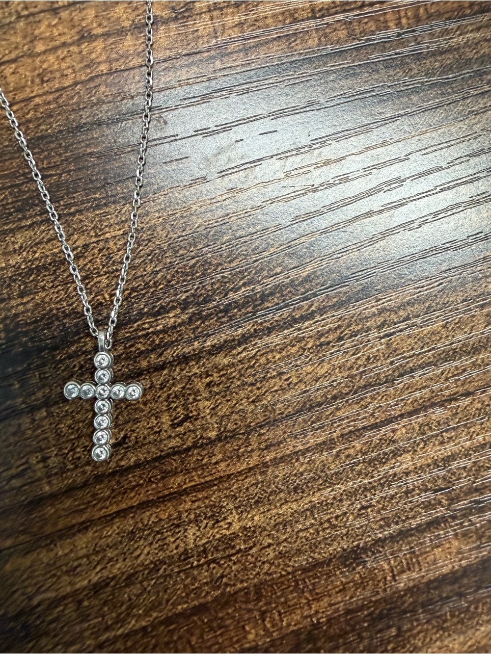 Kendra Scott cross necklace